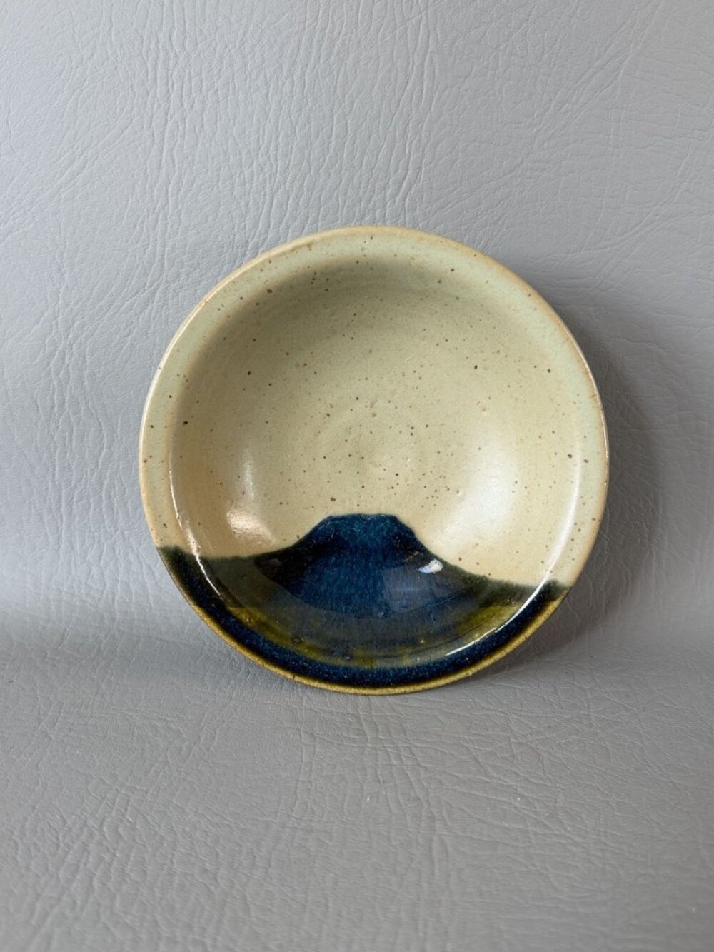 Handcrafted Studio Art Pottery Bowl JAC Signed Mount Fuji Blue Dip Stoneware 6" - Picture 5 of 10